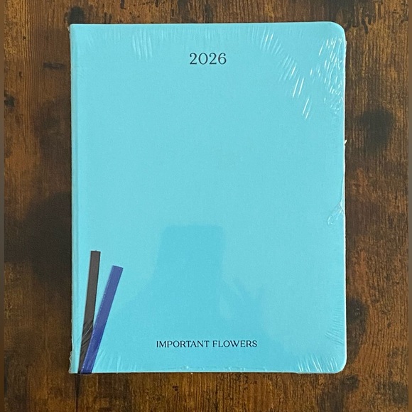 New Sofia Coppola Important Flowers 2026 Monthly Weekly Planner w/signature card - Picture 9 of 12
